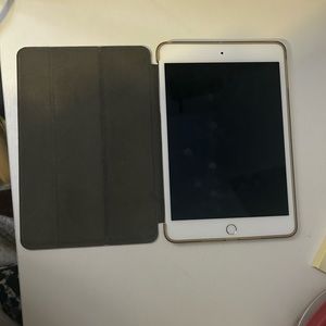 Used iPad Mini 4